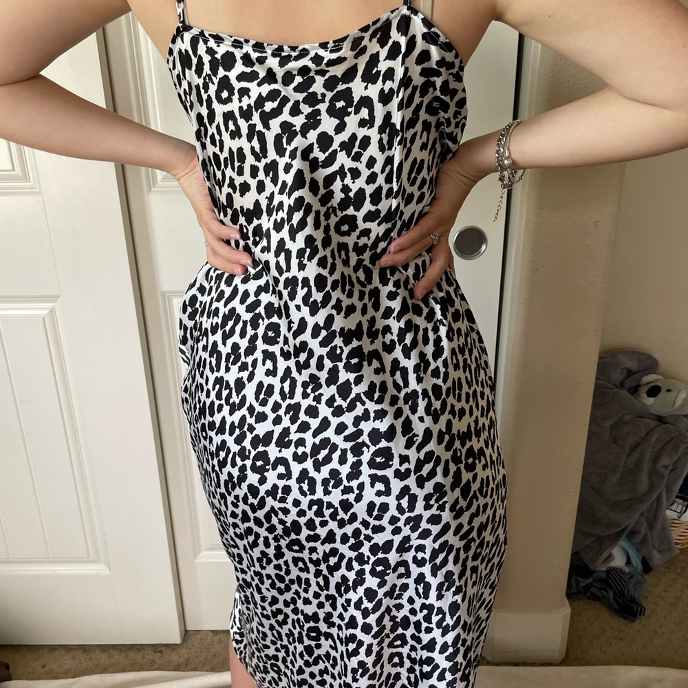 LEOPARD PRINT DRESS - Picture 2 of 2